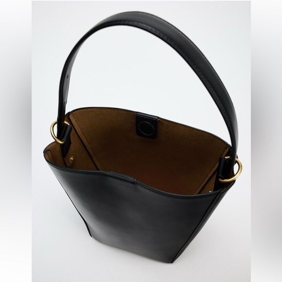 Bucket Bag - Picture 4 of 11